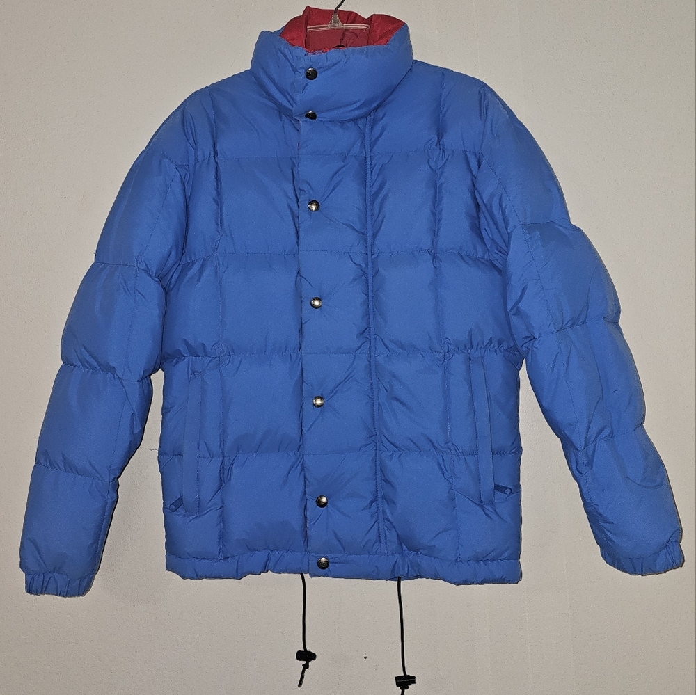 Woolrich Blue Puffer Jacket with Red Lining